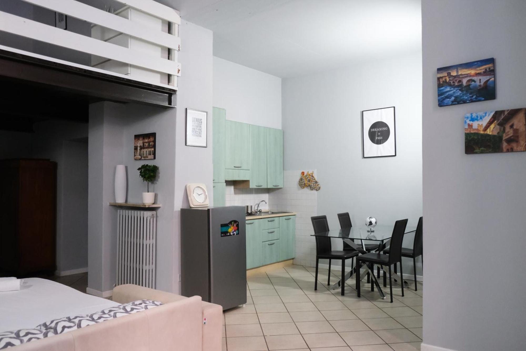 Carega City Center Apartment Verona Eksteriør billede