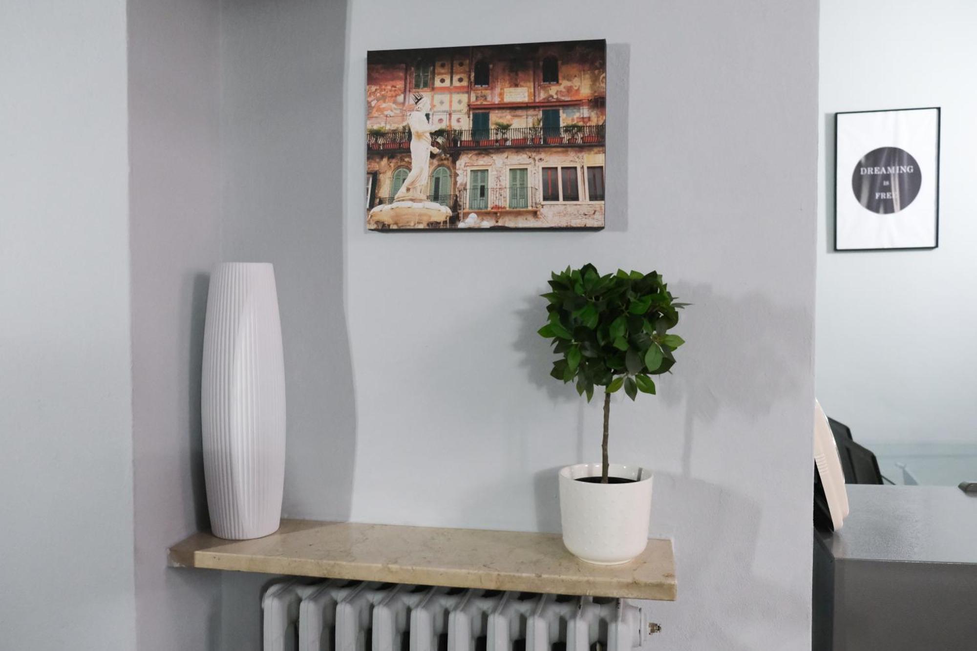 Carega City Center Apartment Verona Eksteriør billede